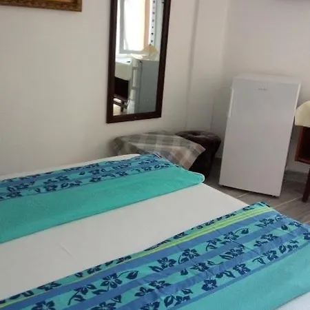 Gazde/Camere de închiriat Gillda *